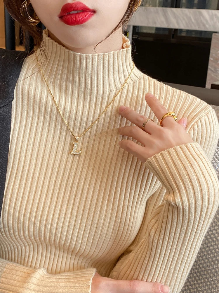 TurtleNeck Sweat Belle Wear™